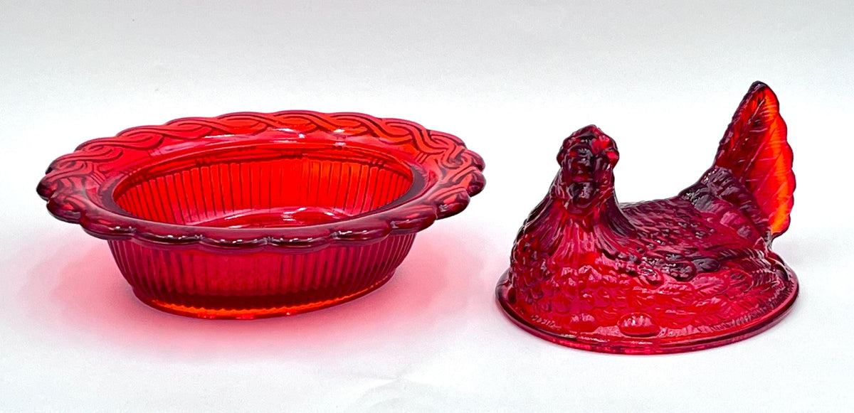 Mosser Red Hen on Nest Glows under UV Candy Dish 4" high, 6 5/8" long and 5 1/2" wide Marked Mosser Glass