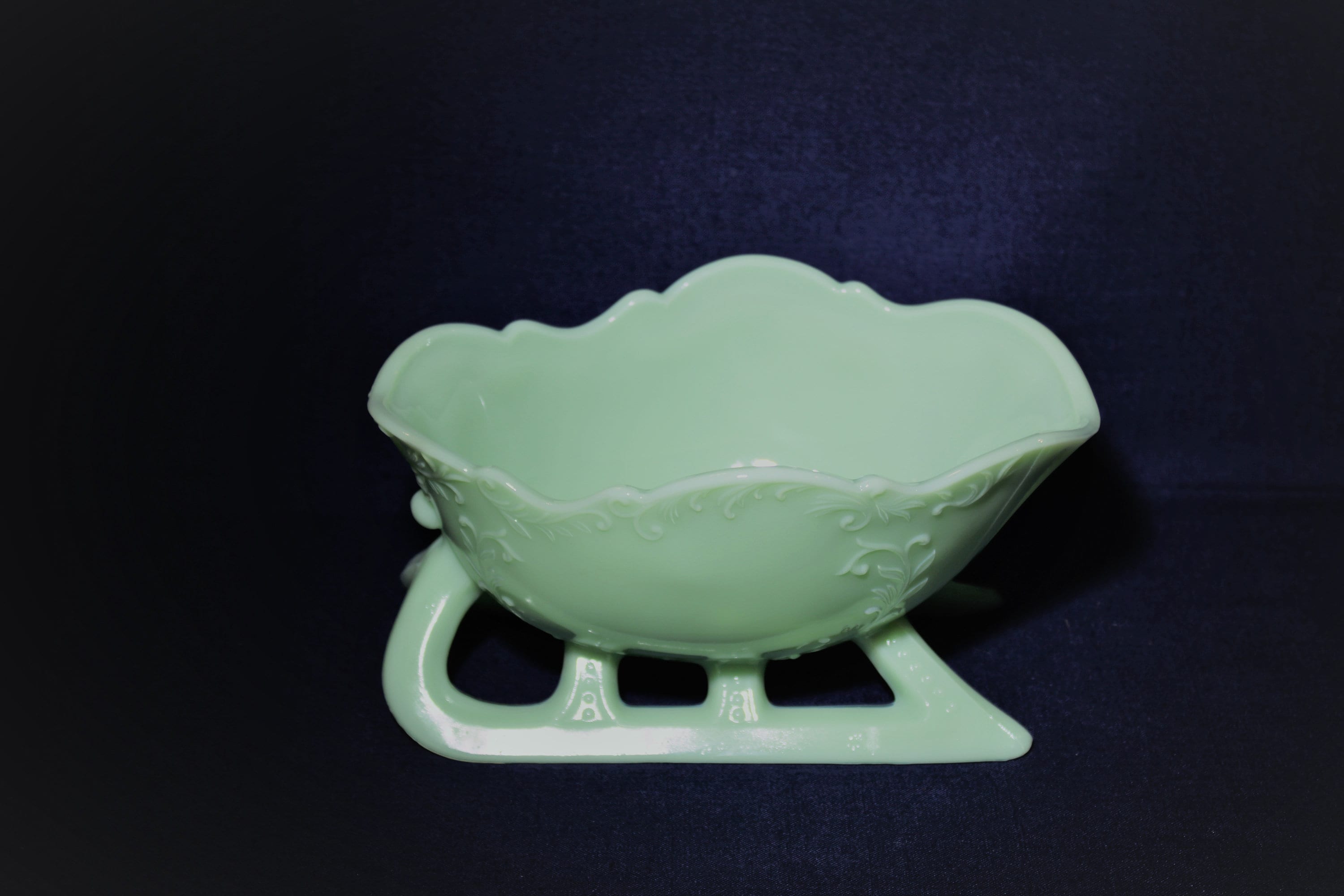 Jadeite Sleigh by Mosser Glass 9-1/4" Long by 6" Wide, Jadeite Horse Drawn Sleigh, Christmas, Holiday Centerpiece