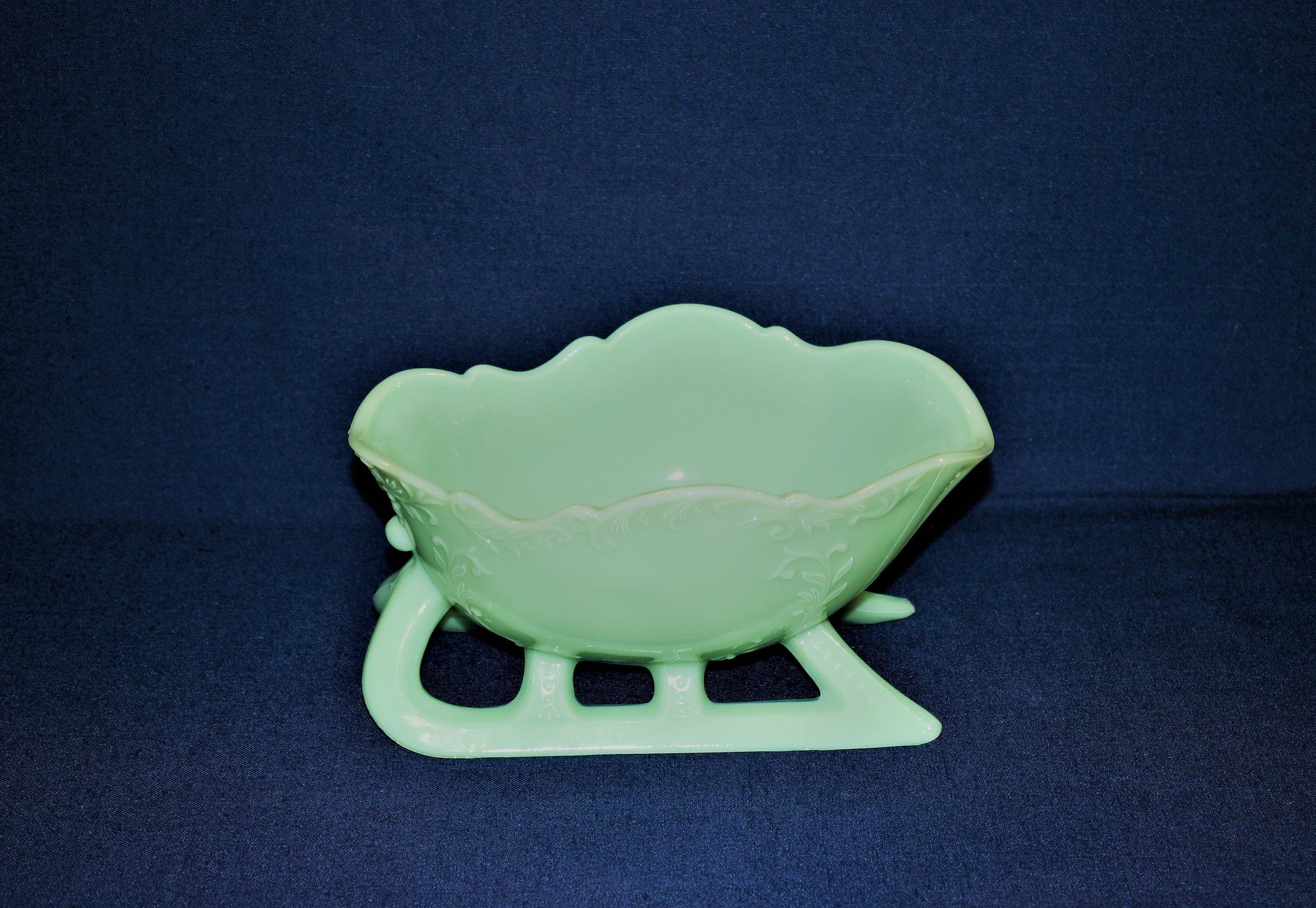 Jadeite Sleigh by Mosser Glass 9-1/4" Long by 6" Wide, Jadeite Horse Drawn Sleigh, Christmas, Holiday Centerpiece